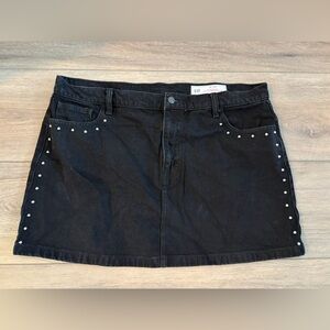 (NWOT) GAP Black Denim Icon Mini Skirt with Stud Accents